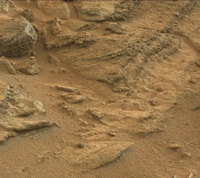 Sol 316: Mast Camera (Mastcam)