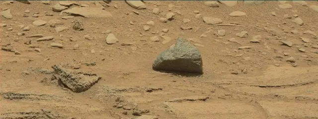 Sol 318: Mast Camera (Mastcam)
