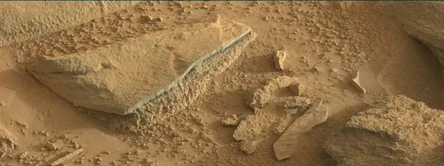 Sol 318: Mast Camera (Mastcam)