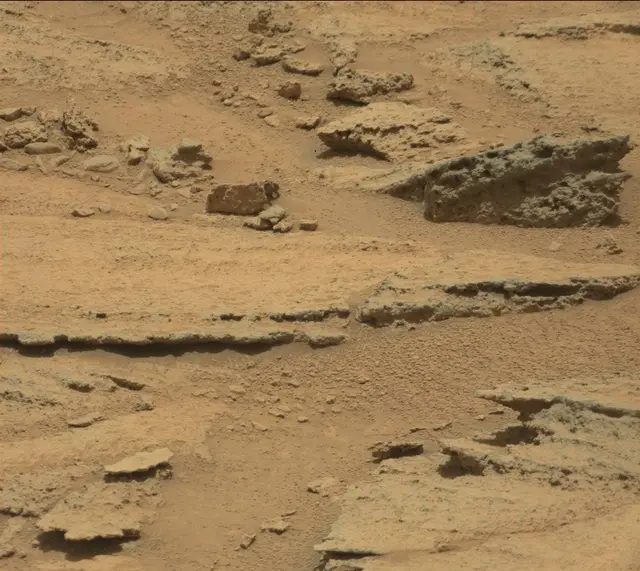 Sol 318: Mast Camera (Mastcam)