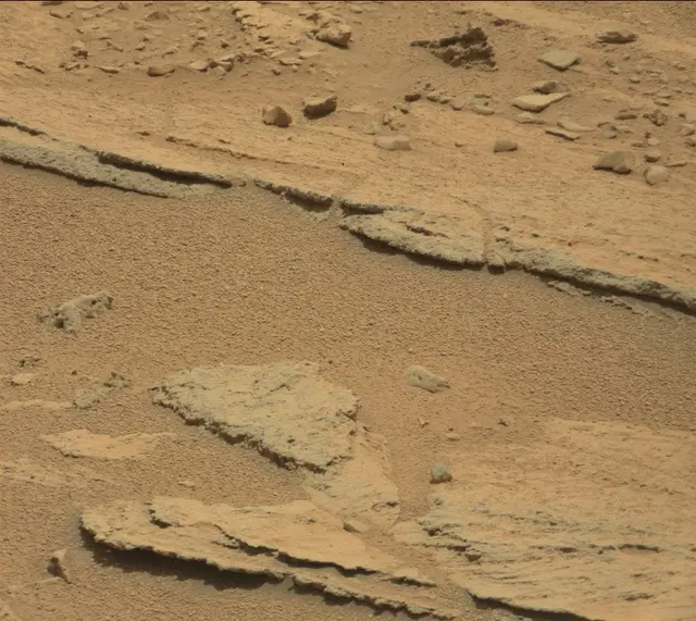 Sol 318: Mast Camera (Mastcam)