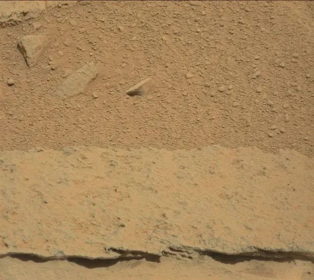 Sol 318: Mast Camera (Mastcam)