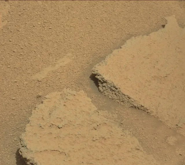 Sol 318: Mast Camera (Mastcam)