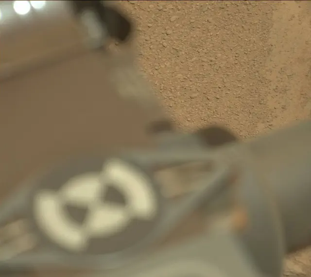 Sol 318: Mast Camera (Mastcam)