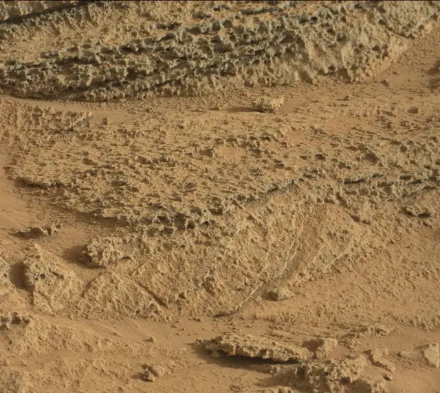Sol 318: Mast Camera (Mastcam)