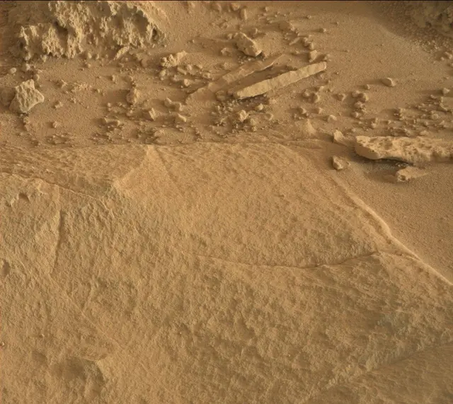 Sol 318: Mast Camera (Mastcam)