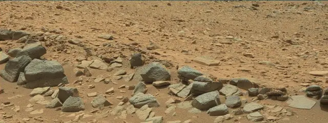 Sol 319: Mast Camera (Mastcam)
