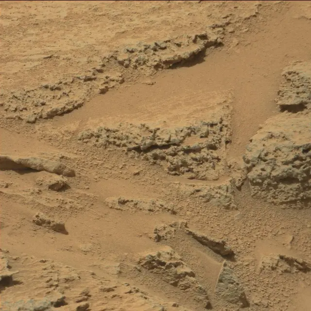 Sol 319: Mast Camera (Mastcam)