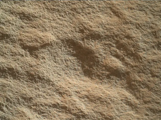 Sol 322: Mars Hand Lens Imager (MAHLI)