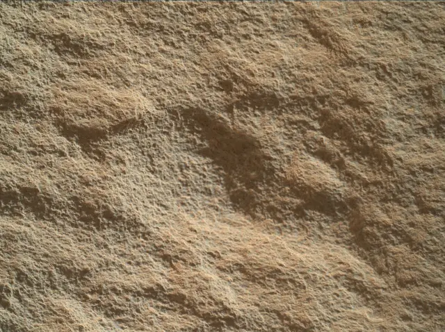 Sol 322: Mars Hand Lens Imager (MAHLI)