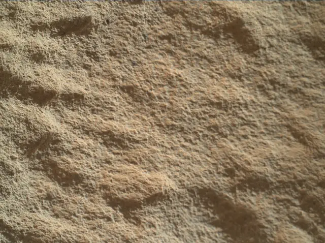 Sol 322: Mars Hand Lens Imager (MAHLI)