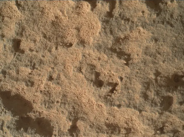 Sol 323: Mars Hand Lens Imager (MAHLI)