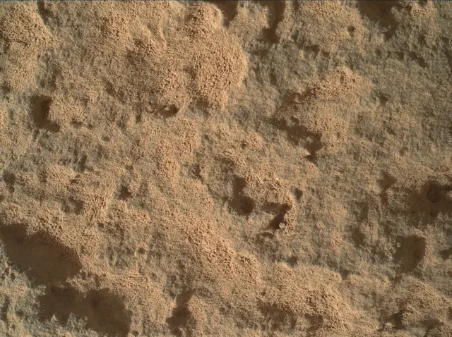 Sol 323: Mars Hand Lens Imager (MAHLI)