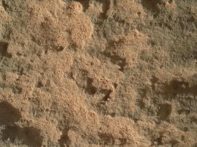 Sol 323: Mars Hand Lens Imager (MAHLI)