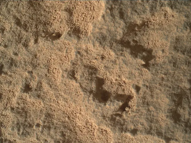 Sol 323: Mars Hand Lens Imager (MAHLI)