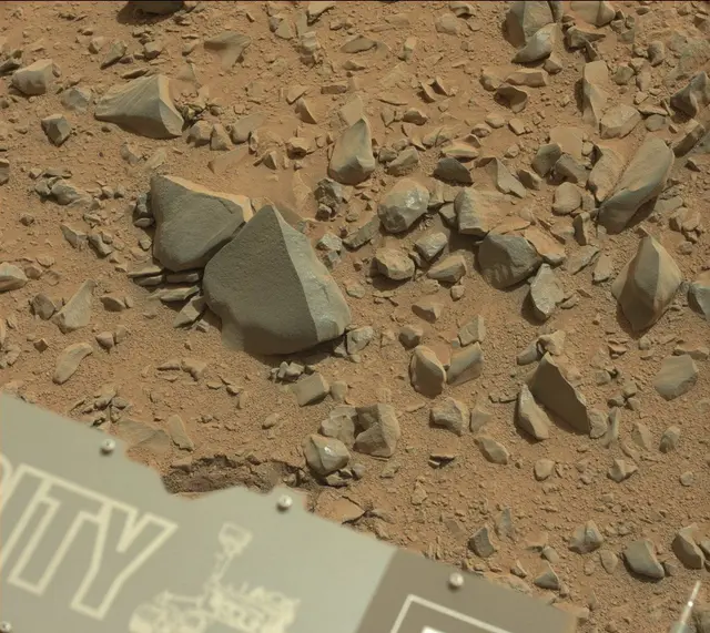 Sol 327: Mast Camera (Mastcam)