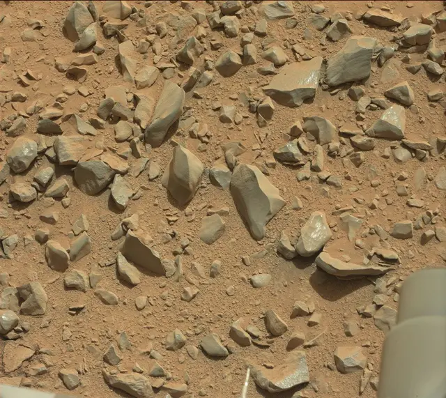 Sol 327: Mast Camera (Mastcam)