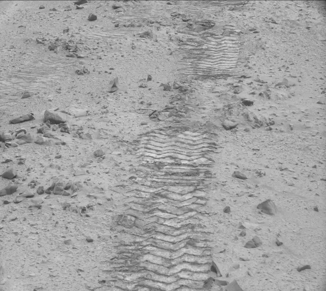 Sol 331: Mast Camera (Mastcam)