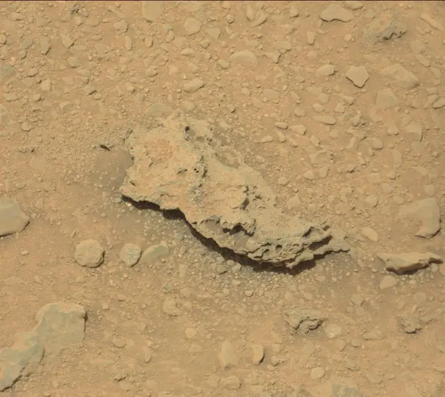 Sol 331: Mast Camera (Mastcam)