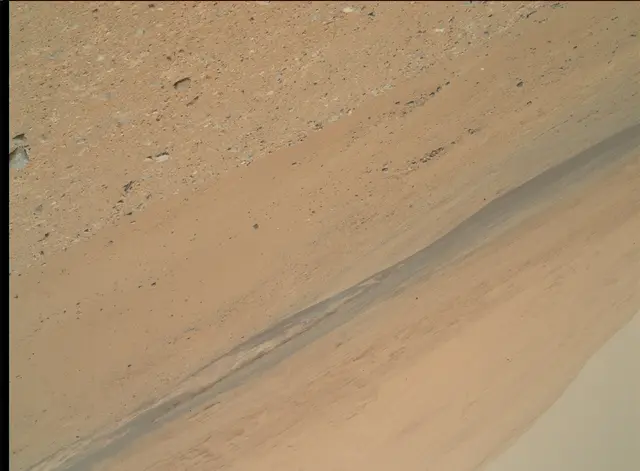 Sol 338: Mars Hand Lens Imager (MAHLI)
