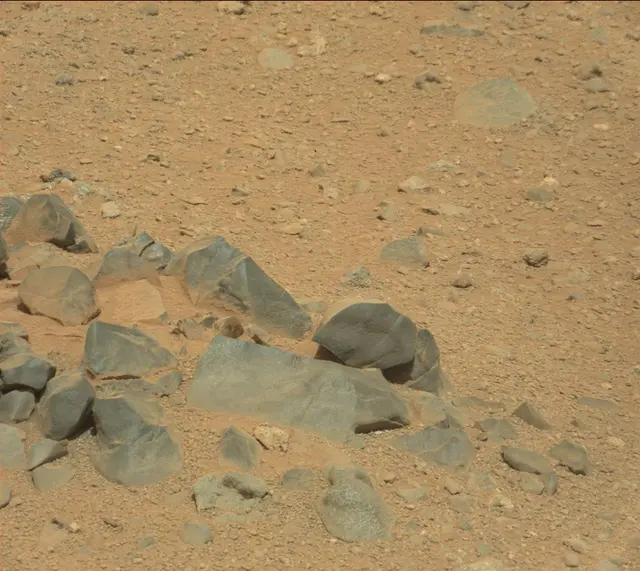 Sol 345: Mast Camera (Mastcam)