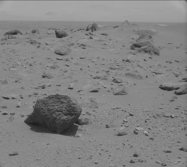 Sol 349: Mast Camera (Mastcam)