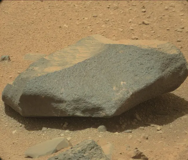 Sol 349: Mast Camera (Mastcam)