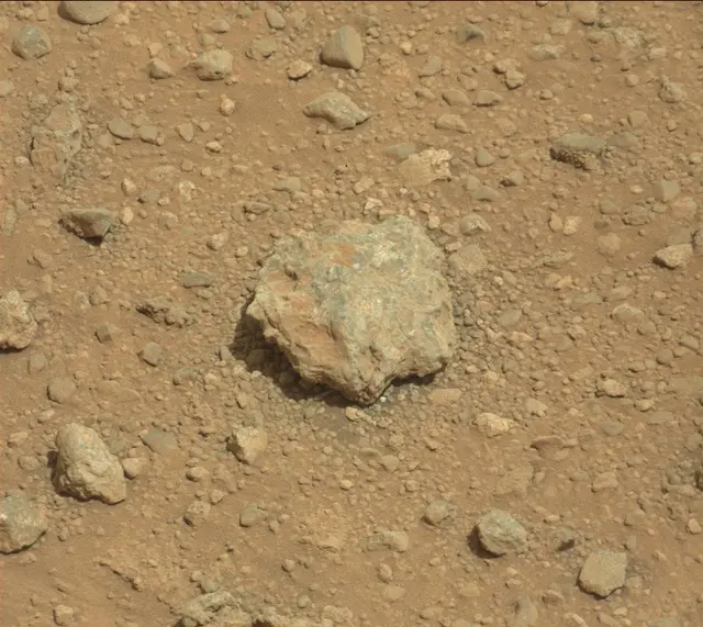 Sol 356: Mast Camera (Mastcam)