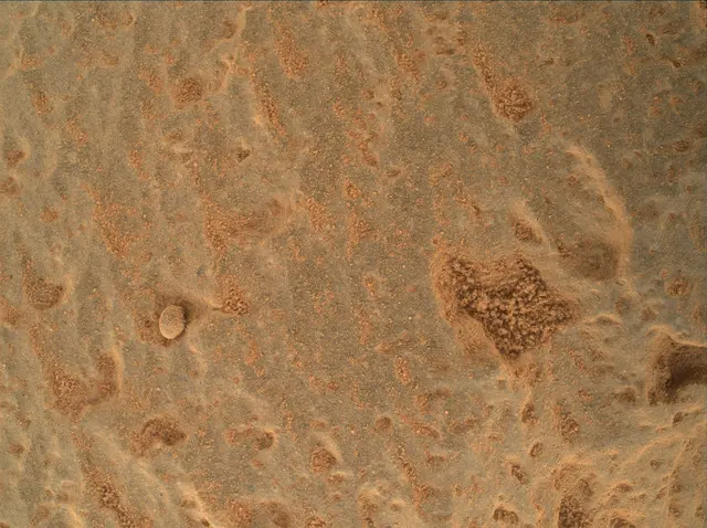 Sol 360: Mars Hand Lens Imager (MAHLI)