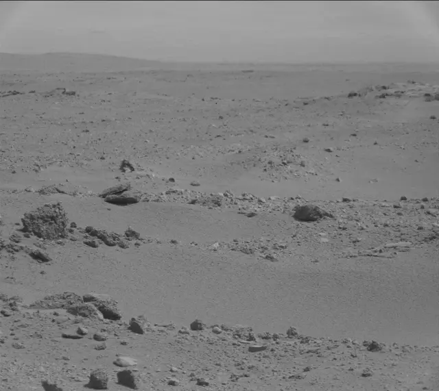 Sol 365: Mast Camera (Mastcam)