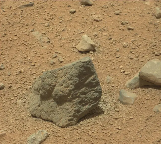Sol 368: Mast Camera (Mastcam)