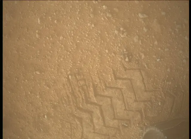 Sol 370: Mars Descent Imager (MARDI)