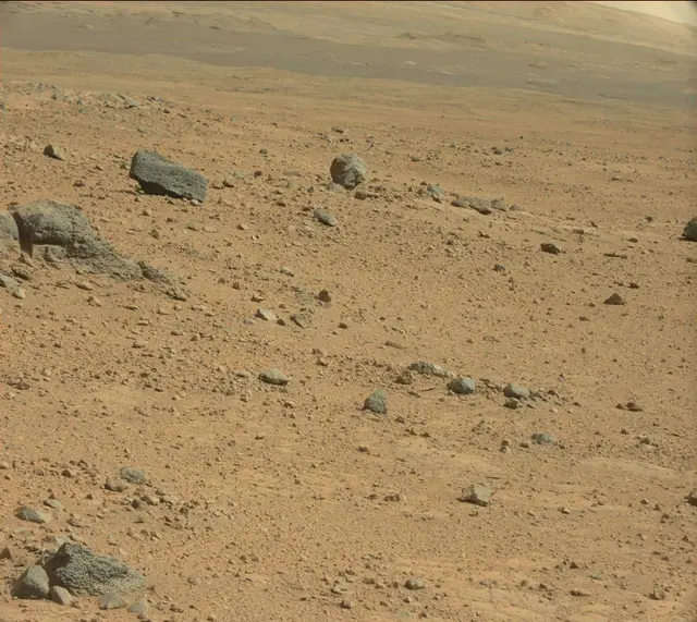 Sol 371: Mast Camera (Mastcam)