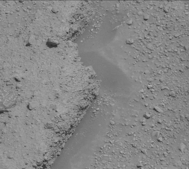 Sol 371: Mast Camera (Mastcam)