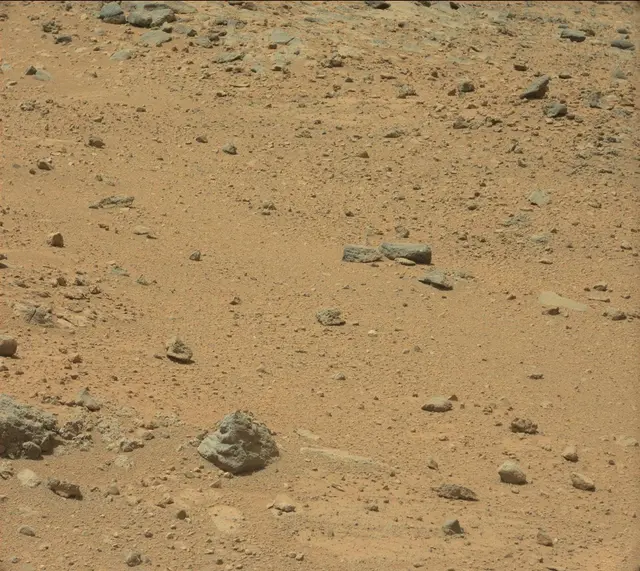 Sol 372: Mast Camera (Mastcam)