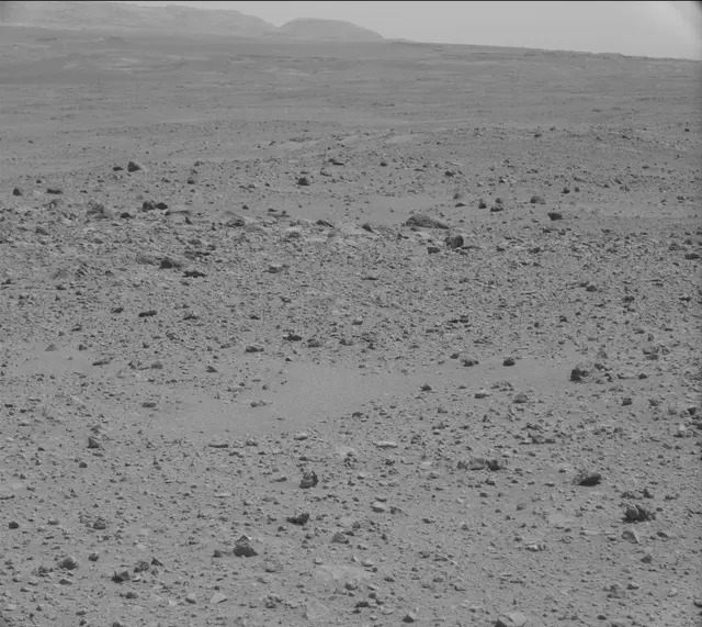 Sol 372: Mast Camera (Mastcam)