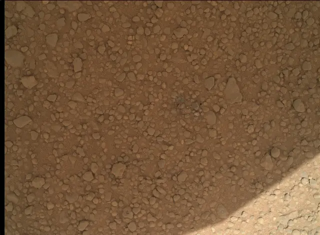 Sol 373: Mars Hand Lens Imager (MAHLI)