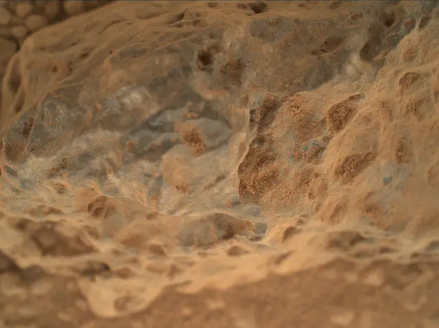 Sol 373: Mars Hand Lens Imager (MAHLI)