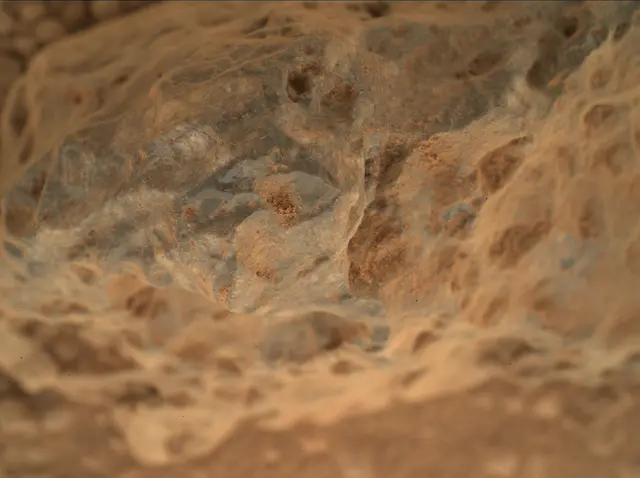 Sol 373: Mars Hand Lens Imager (MAHLI)