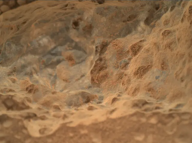Sol 373: Mars Hand Lens Imager (MAHLI)