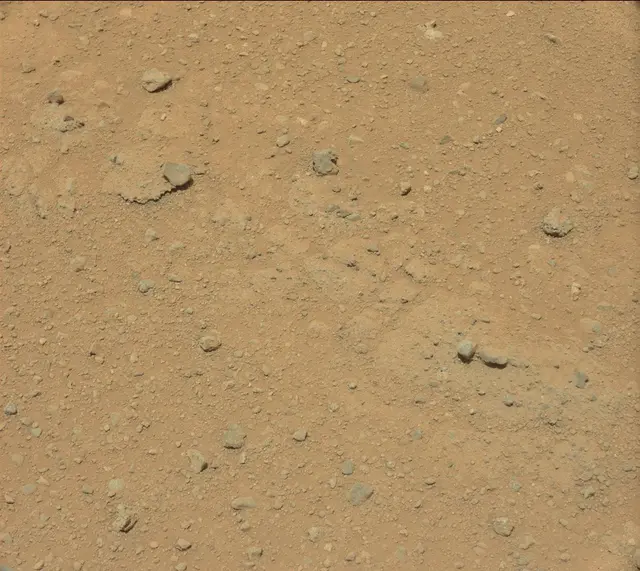 Sol 379: Mast Camera (Mastcam)