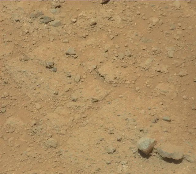 Sol 379: Mast Camera (Mastcam)