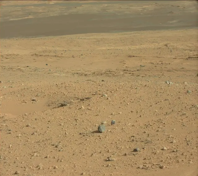 Sol 385: Mast Camera (Mastcam)