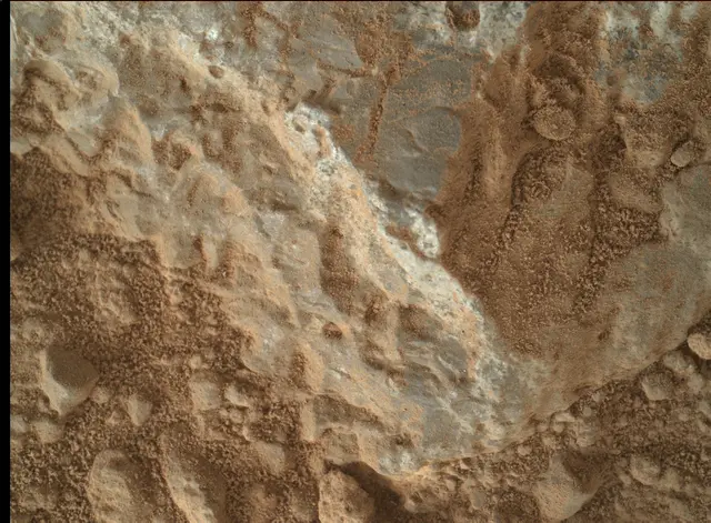 Sol 387: Mars Hand Lens Imager (MAHLI)