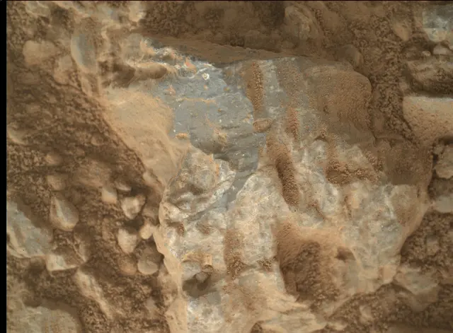 Sol 387: Mars Hand Lens Imager (MAHLI)