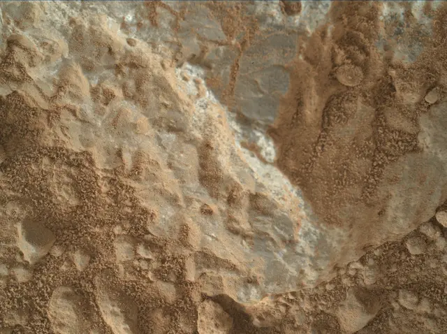 Sol 387: Mars Hand Lens Imager (MAHLI)