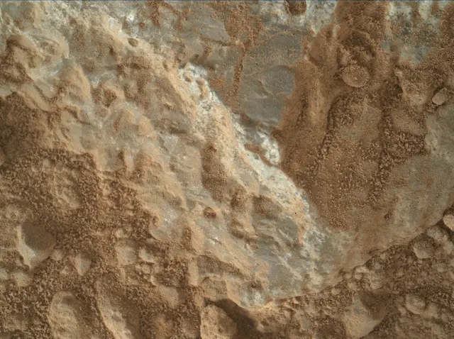 Sol 387: Mars Hand Lens Imager (MAHLI)