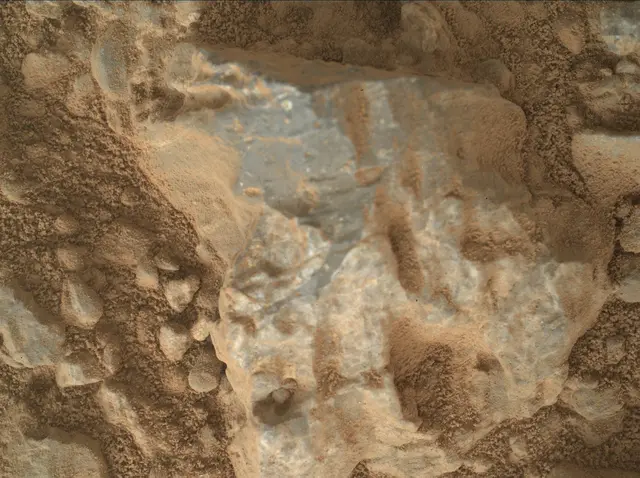 Sol 387: Mars Hand Lens Imager (MAHLI)