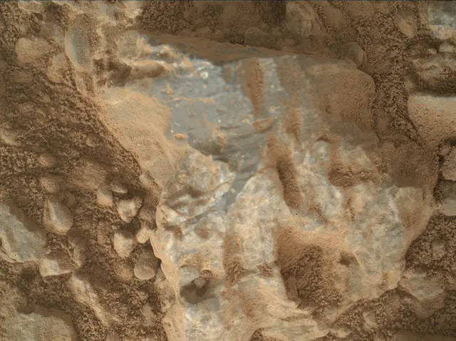 Sol 387: Mars Hand Lens Imager (MAHLI)
