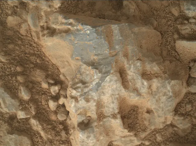 Sol 387: Mars Hand Lens Imager (MAHLI)